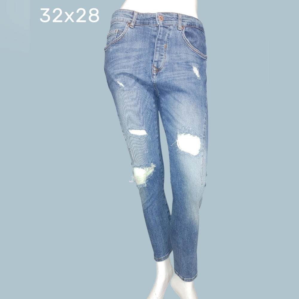 Zara Blue Distressed Ankle Jeans Size 32x28